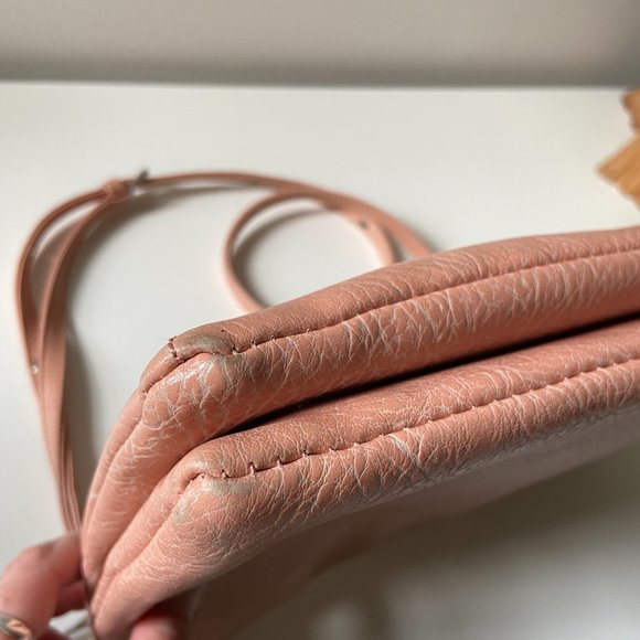 Matt & Nat • 3-pocket Purse / Bag • Blush Pink • Adjustable Strap - Picture 9 of 11
